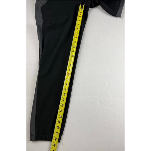 Fabletics Men's Joggers - Medium - Great Condition - Picture 4 of 7